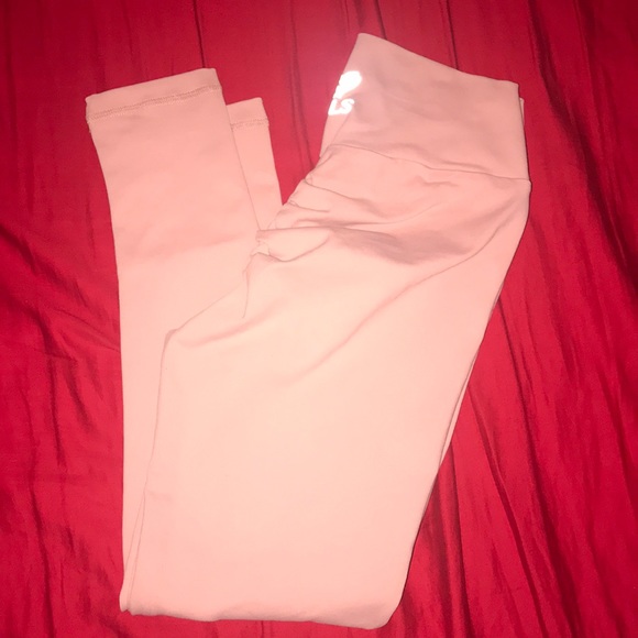 CLS Scrunch Butt Leggings - Picture 5 of 6